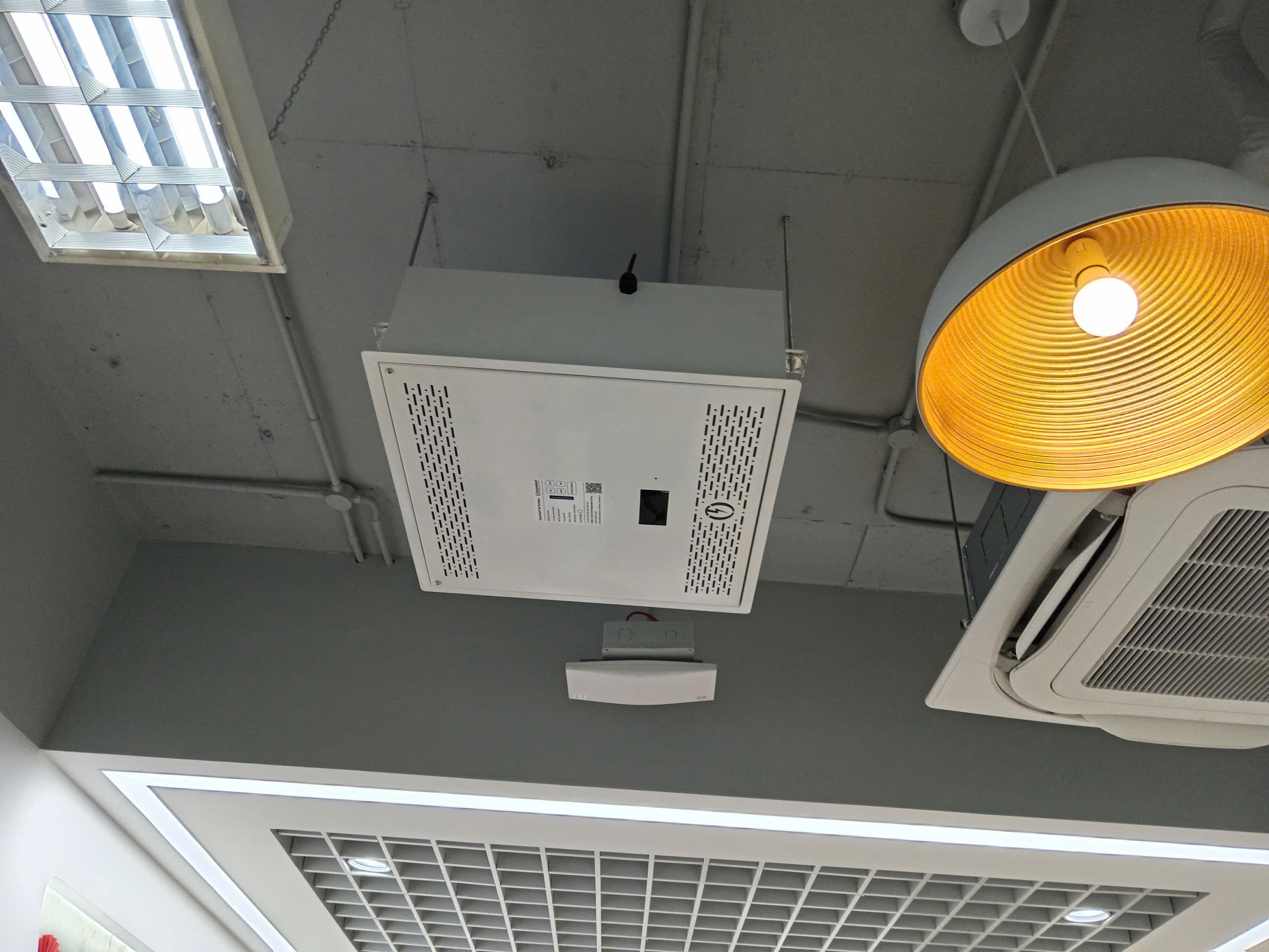 Máy lọc không khí âm trần